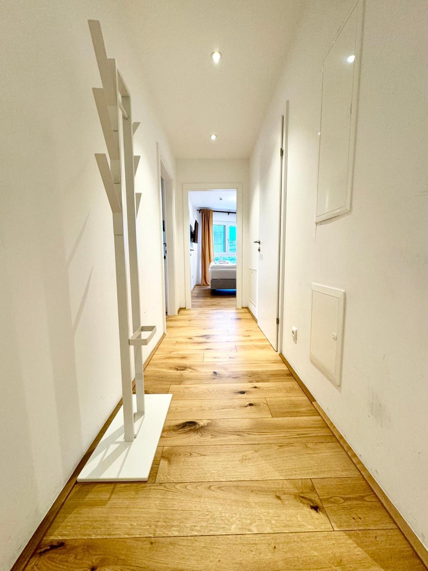 Kreative Wohnung Mit Balkon Vienna Esterno foto